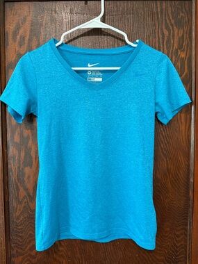 Nike Women's Dri-FIT Short-Sleeve V-Neck Tee - Blue